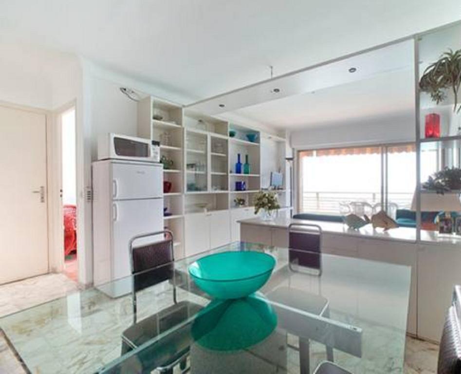 Apartamento Flat Rossi Menton Habitación foto