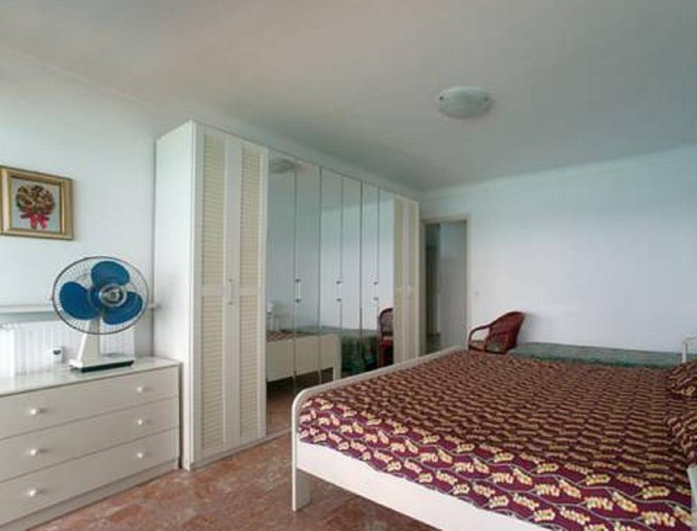 Apartamento Flat Rossi Menton Habitación foto